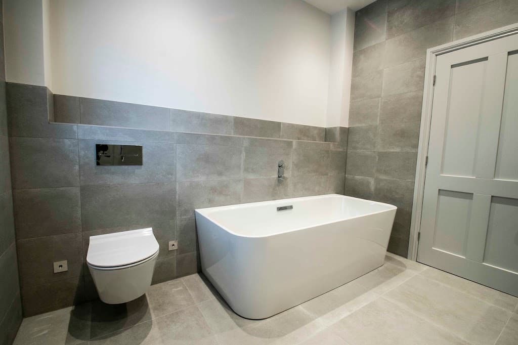 Daniel Bathrooms