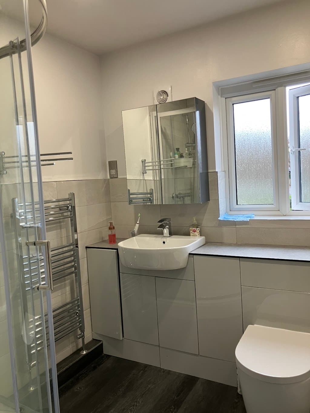 Bathrooms 24 7 Kitchens