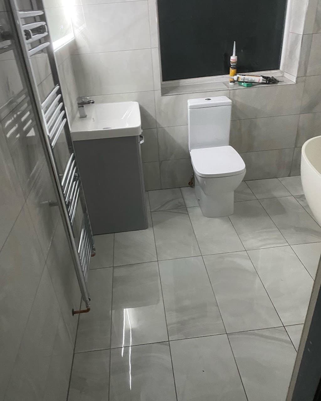 Manchester Bathroom Fitters And Tiling