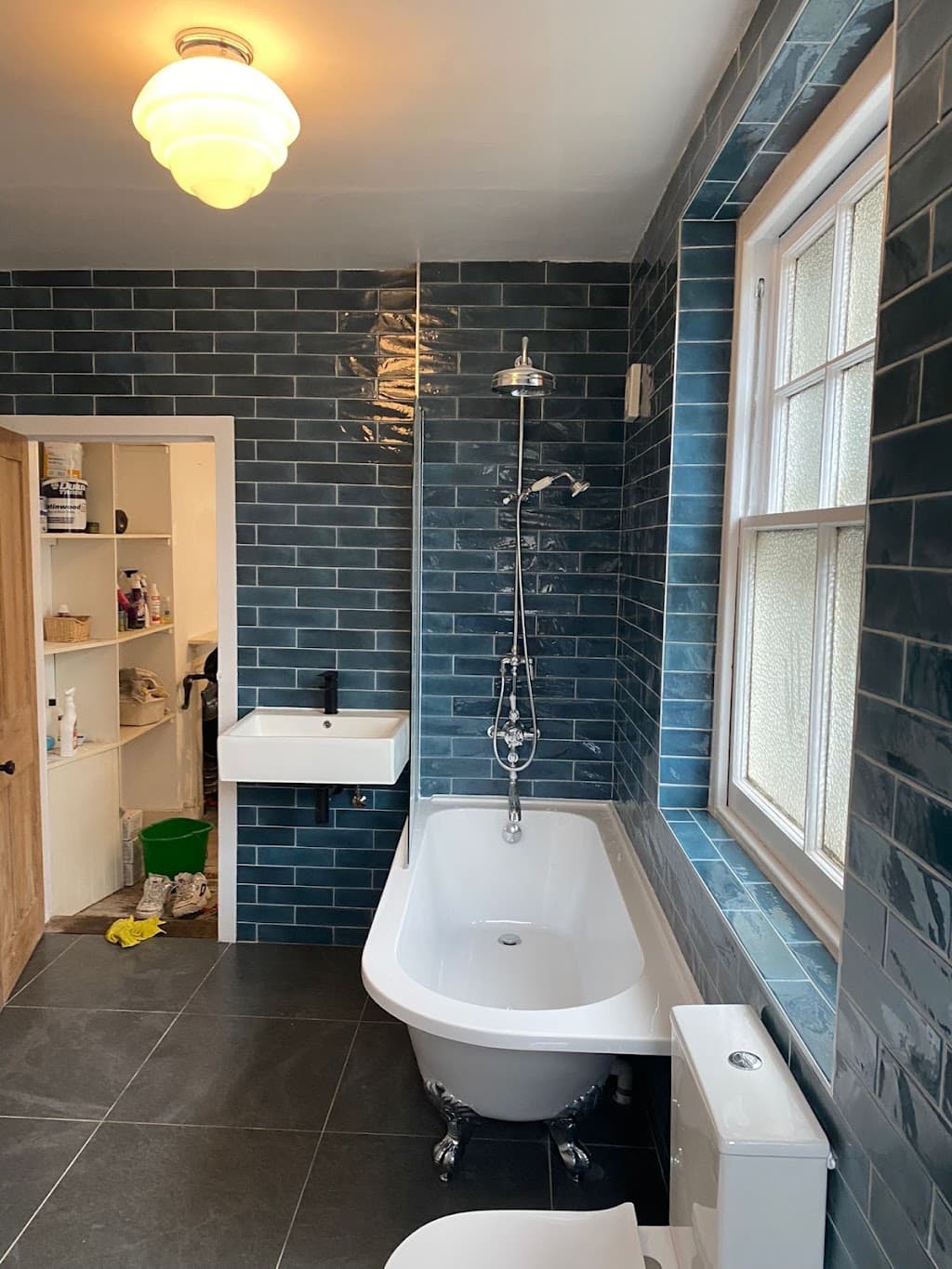 Deluxcore. Bathroom Fitters London