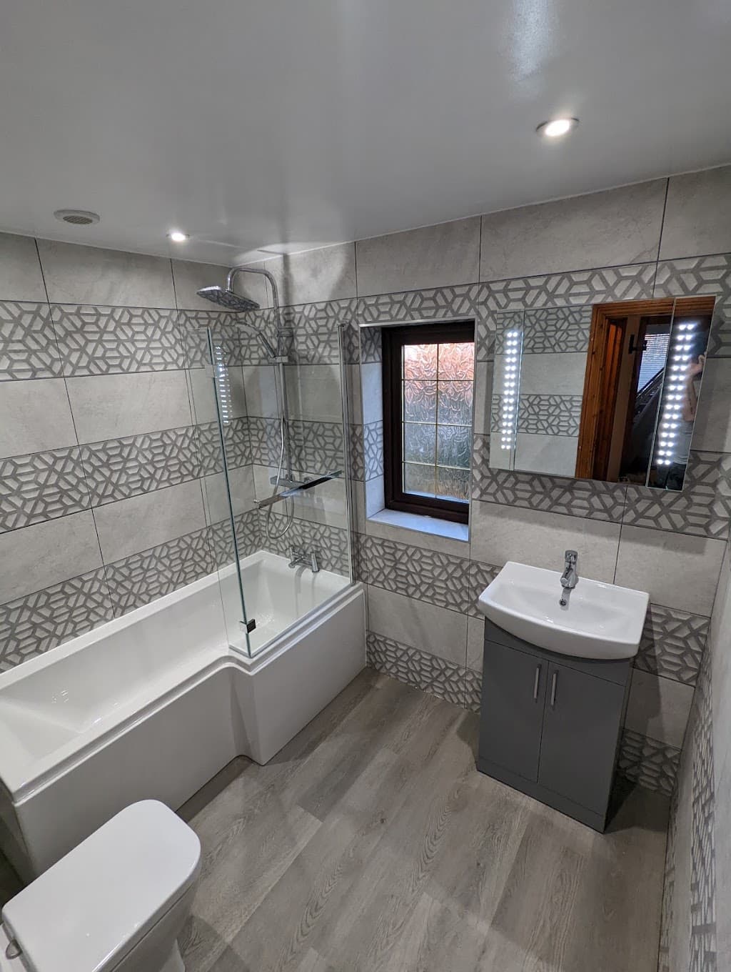 J F Heating & Plumbing Solutions Limited ( Bathrooms )