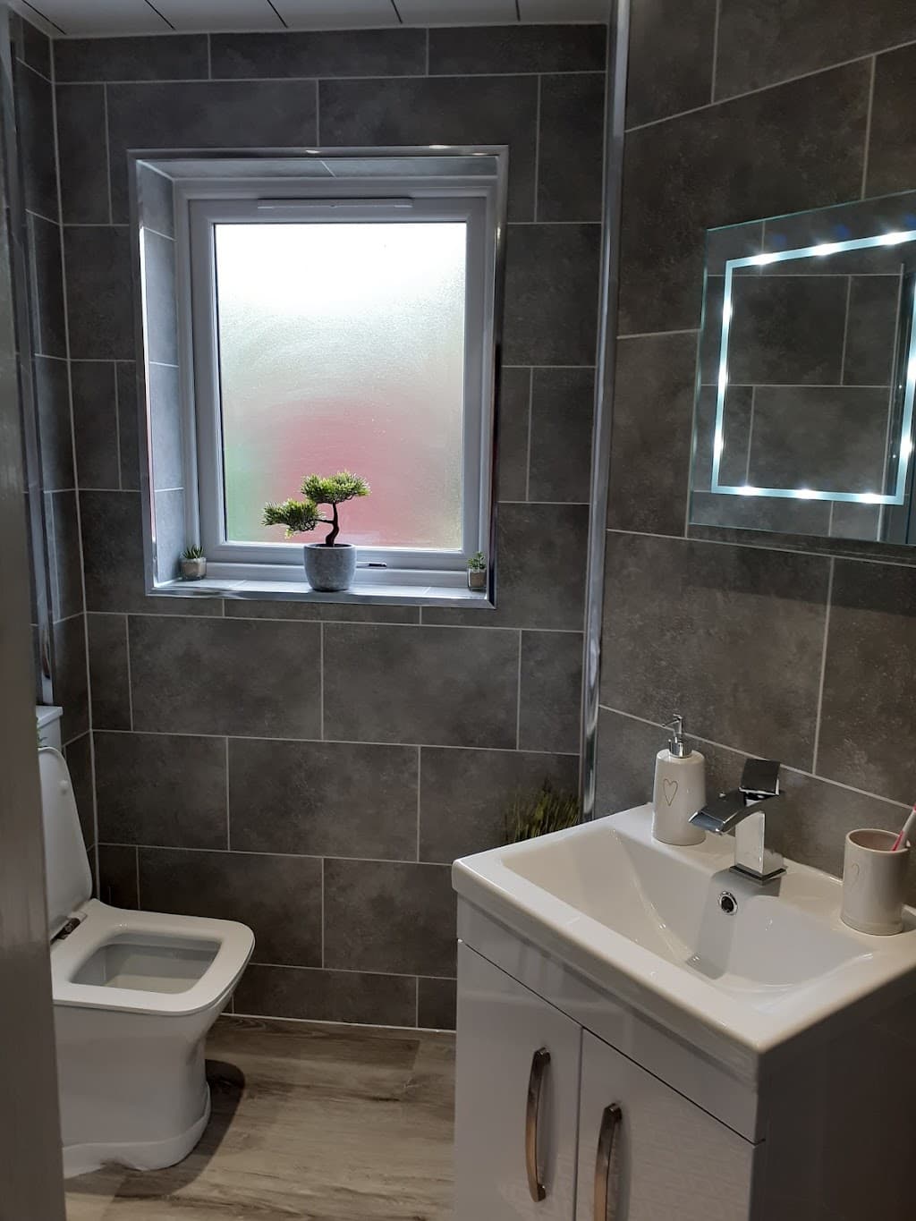 CMS Bathrooms Ltd
