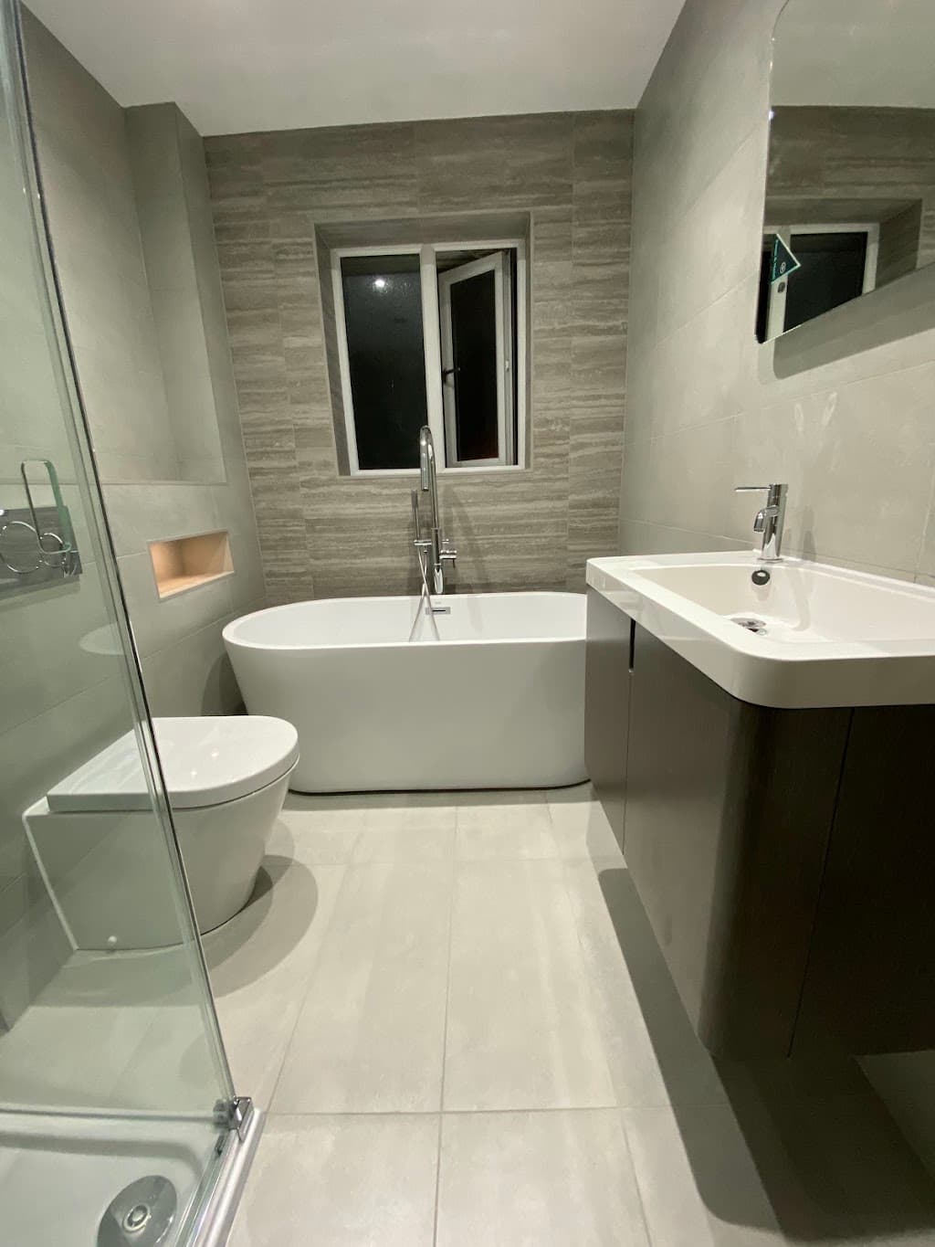 Signature kitchen and bathrooms