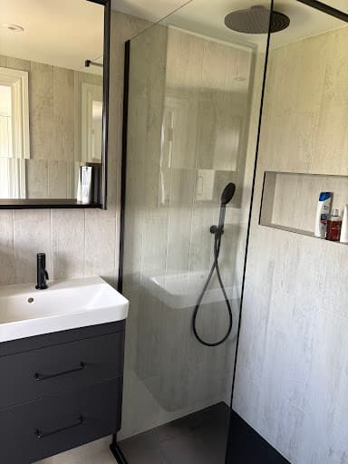 Hugo Oliver | Luxury Bathroom Showroom London — Customer photo
