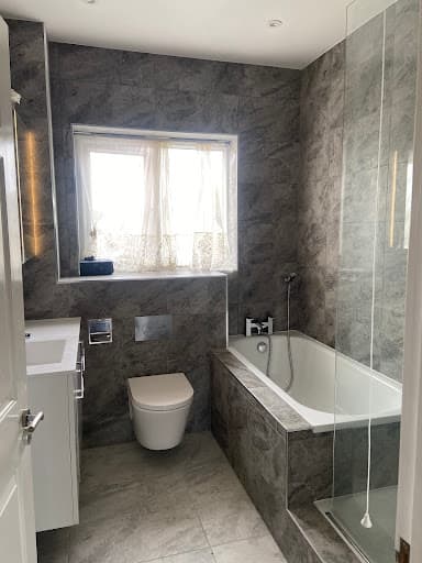 Hugo Oliver | Luxury Bathroom Showroom London — Customer photo