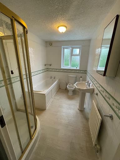 Clive Allen & Sons Bathrooms — Customer photo