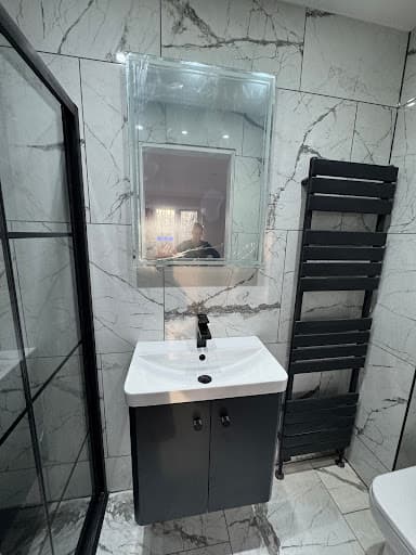 Signature kitchen and bathrooms — Customer photo