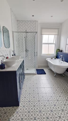 CSR Kitchens & Bathrooms Ltd — Customer photo
