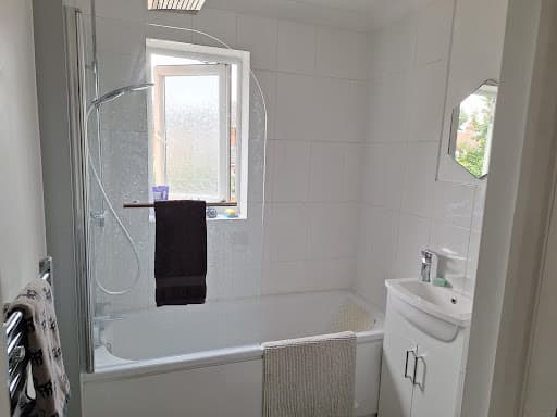 APG Bathrooms and Kitchens — Customer photo
