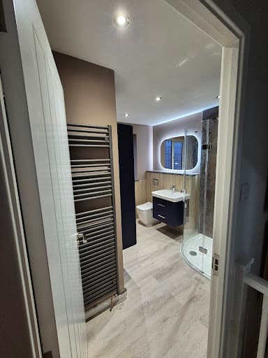 Carvers Interiors - Cookers, Kitchens and Bathrooms — Customer photo