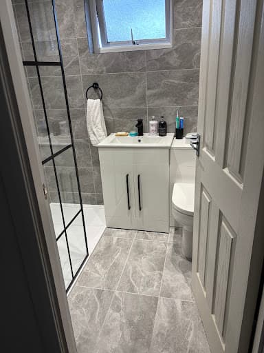Claude's tradesmen — Customer photo