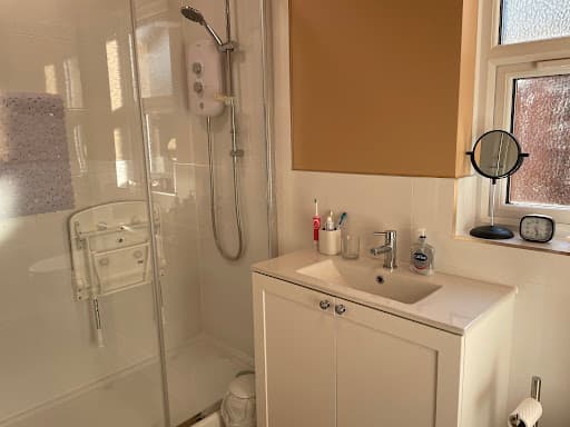Clive Allen & Sons Bathrooms — Customer photo