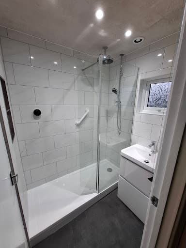 Signature kitchen and bathrooms — Customer photo