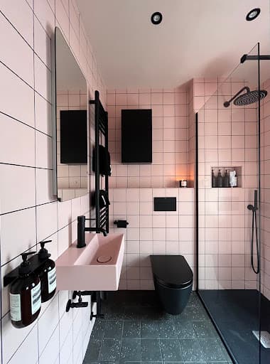 Soaks Bathrooms — Customer photo